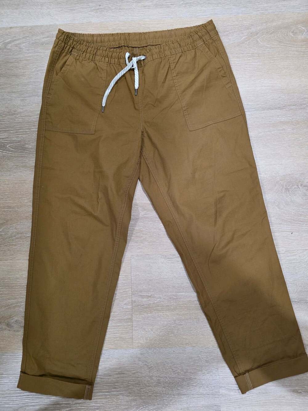 Vuori Style #VW450 Brown Pull-On Pants Large, RipStop